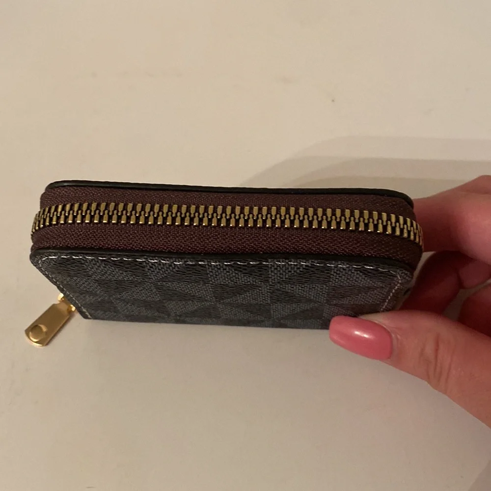 Black card holder 🖤 - Picture 3 of 4